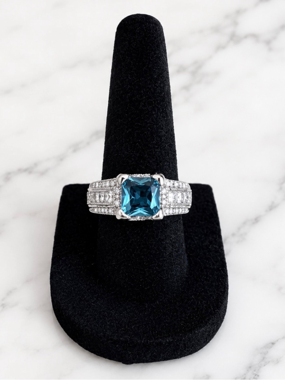 Silver Tone Fashion Ring With Blue Square-Cut Center Stone Size 6